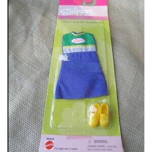 NEW 1999 VINTAGE, by MATTEL #68028-99, SKIPPER TEEN SCENE FASHIONS
